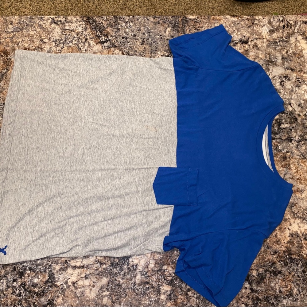 American Eagle T-shirt